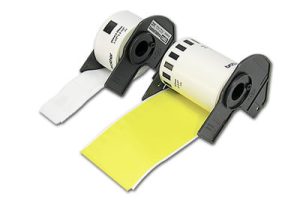 BROTHER PAPIRTAPE 12MM DK22214 ENDELØSE BANER 30.48 M HVID