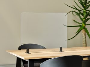 SMITTEAFSKÆRMNING 75X60CM KLAR M/UDSKÆRING