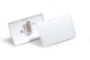 NAVNESKILT 54X90MM CLICK FOLD M/NÅL & KLEMME