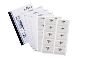 Navneskilt sæt m nål/klemme 54x90mmSæt med 20 stk navneskilt med nål/klemme og tre A4 ark med indstik.