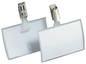 Navneskilt click fold rpp 54x90, stropklemmeLetvægts konveks foldbart navneskilt med unik klikmekanisme, har en drejelig stropklemme til fastgørelse. Størrelse 54x90 mm.