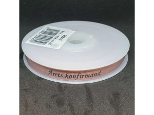 BÅND ÅRETS KONFIRMAND PUDDER MED SØLV
