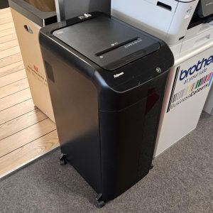 BRUGT MAKULATOR FELLOWES 550C AUTOMAX - NYPRIS KR. 10500,00